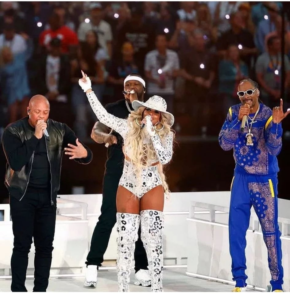 Mary J Blige Shines At Superbowl LVI Halftime Show 8