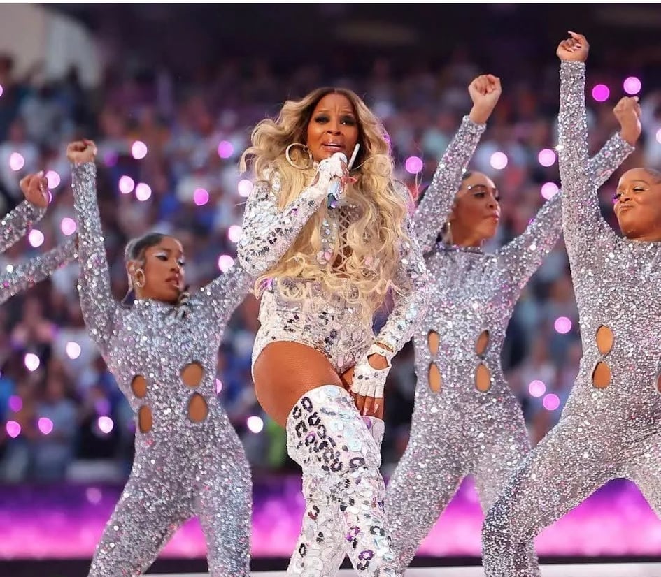 Mary J Blige Shines At Superbowl LVI Halftime Show 5